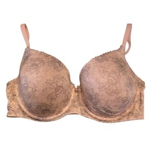 Victoria's Secret Body By Victoria Lightly Padded Bra Size 40D In EUC